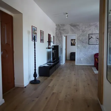 U Denyho Apartment *