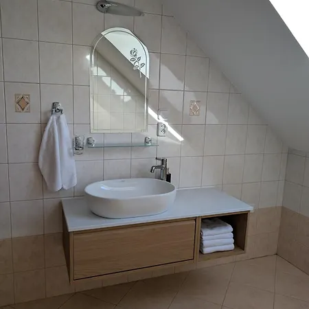 U Denyho Lägenhet *